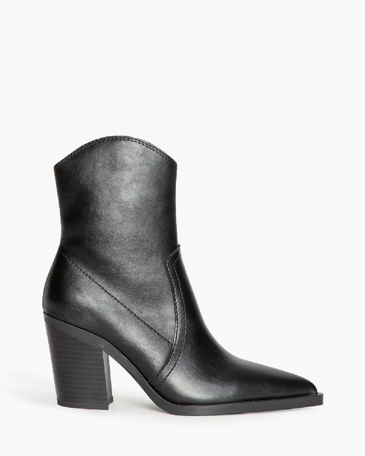 Dakota Cowboy Ankle Boots